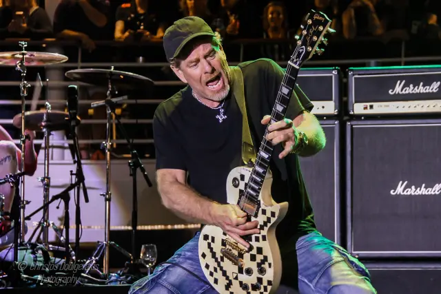 Slaughter - Monsters of Rock Cruise 2017